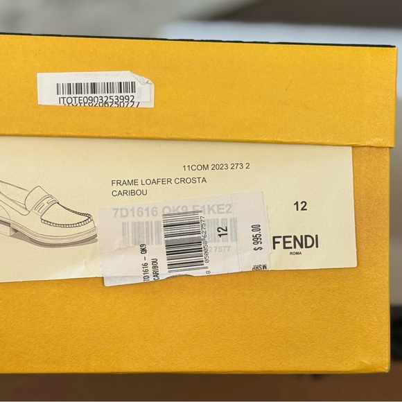 NEW• Fendi Men\'s Suede Loafers - Beige / Light Gray